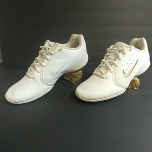 Nike Women's Sideline 3 Insert Training Shoe